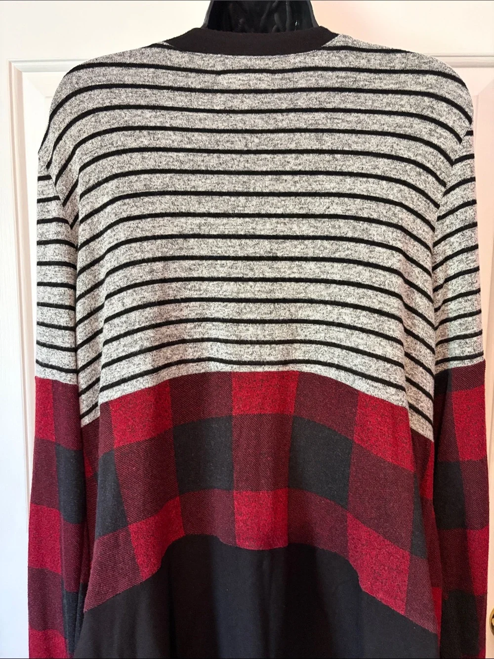 Maurices NWT Buffalo Plaid Open Cardigan - Grey/Black/Red size Large